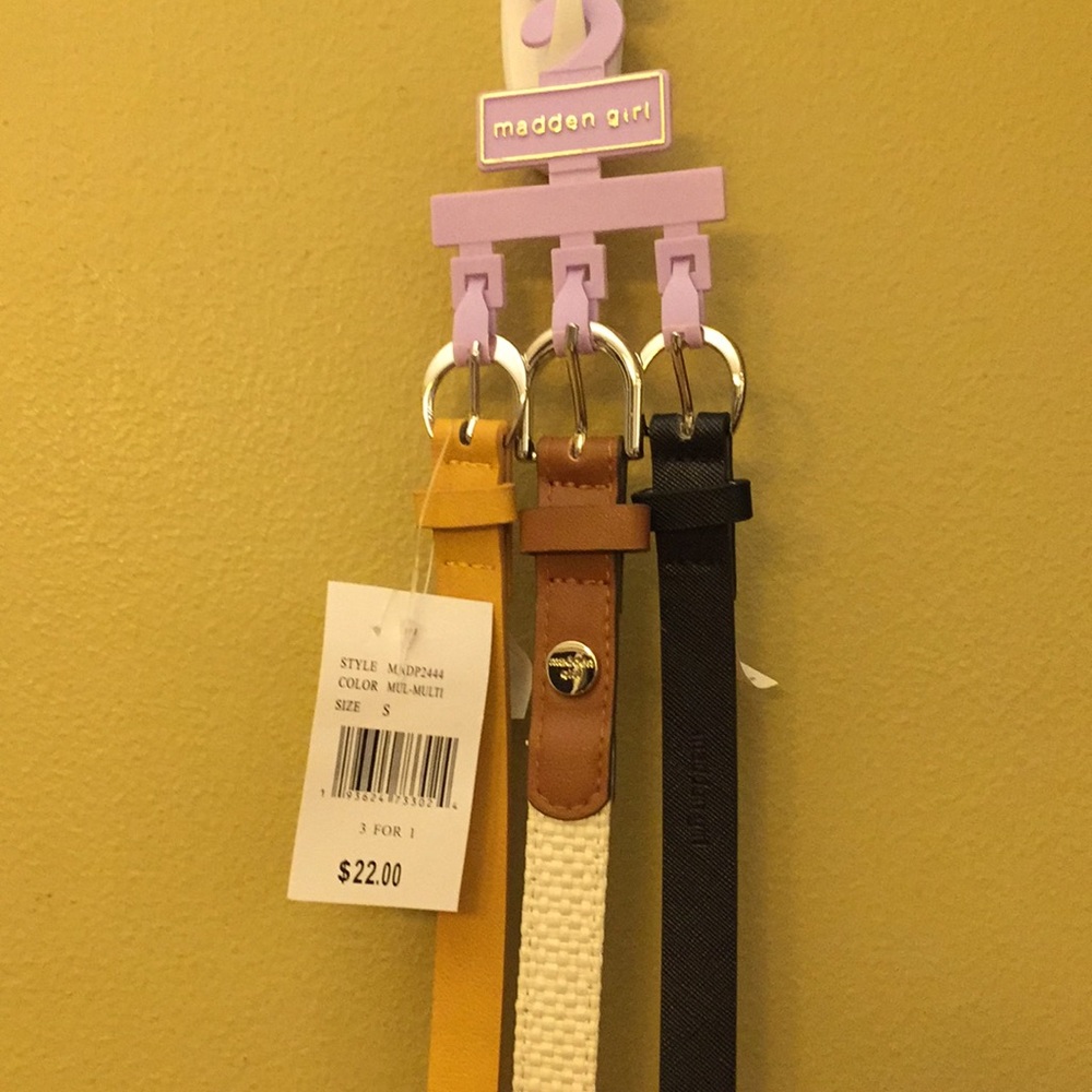 💋2/$20💋 NWT 3 in 1 Madden girl belts